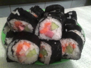 Суши «Под водку» с красной рыбой и ветчиной 