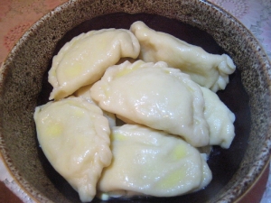 Вареники с картошкой из теста на воде с яйцом 