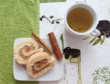 Бисквитный рулет с яблоками и корицей "4 на 4" в домашних условиях 