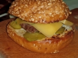 Бургеры с котлетой и сыром 