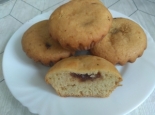 Кексы на кефире с начинкой из варенья 