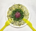 Овощной салат с яйцом и сыром для детей 2 года 