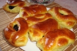 Пирожки с изюмом в духовке 