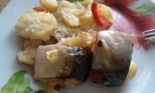 Рыба запеченная с овощами под майонезом в духовке 