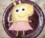 Салат "Свинка Пеппа" с консервированным тунцом 