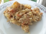 Салат со шпротами и сухариками 