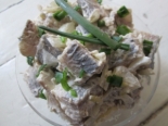Скумбрия маринованная в майонезе с луком 