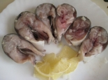 Скумбрия соленая с лимоном и луком в домашних условиях 
