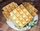 Вафли с овсяными хлопьями на молоке в вафельнице для детей